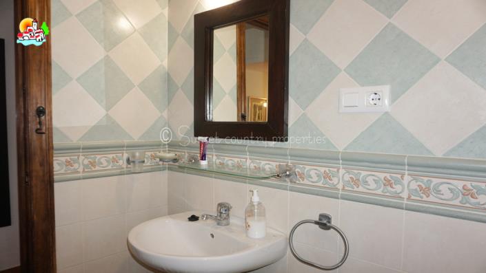 Image No.22-Propriété de pays de 4 chambres à vendre à Iznájar