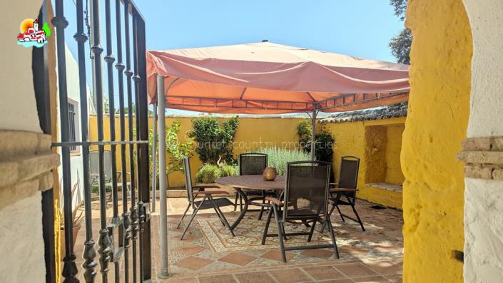 Image No.5-Propriété de pays de 4 chambres à vendre à Algarinejo