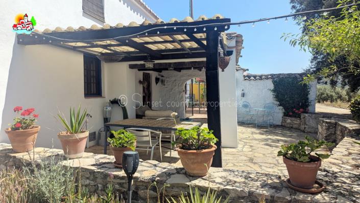 Image No.8-Propriété de pays de 4 chambres à vendre à Algarinejo