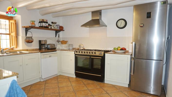 Image No.14-Propriété de pays de 4 chambres à vendre à Algarinejo