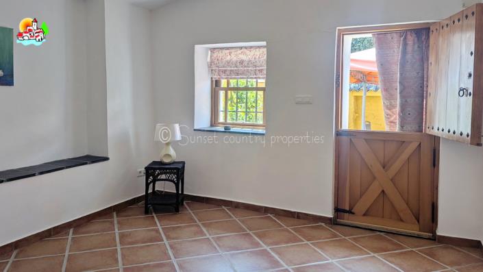 Image No.20-Propriété de pays de 4 chambres à vendre à Algarinejo