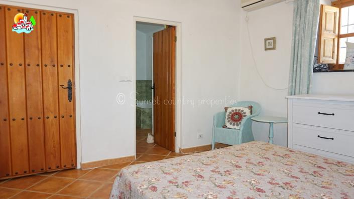 Image No.22-Propriété de pays de 4 chambres à vendre à Algarinejo