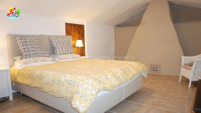 Image No.28-Propriété de pays de 4 chambres à vendre à Algarinejo