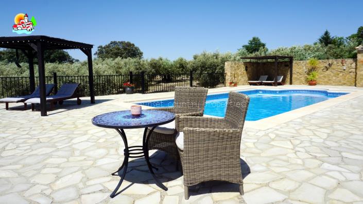 Image No.37-Propriété de pays de 4 chambres à vendre à Algarinejo