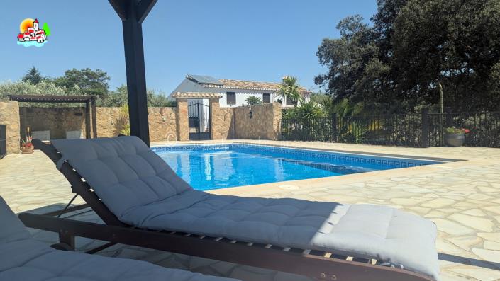 Image No.40-Propriété de pays de 4 chambres à vendre à Algarinejo