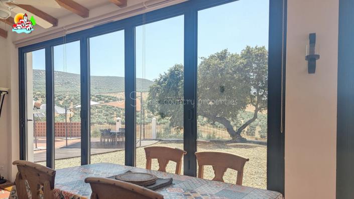 Image No.14-Propriété de pays de 4 chambres à vendre à Iznájar