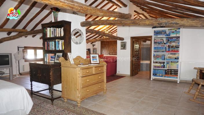 Image No.29-Propriété de pays de 4 chambres à vendre à Iznájar