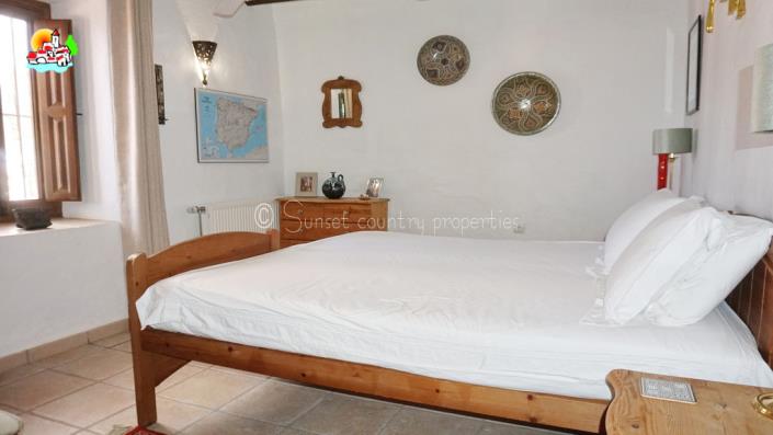 Image No.31-Propriété de pays de 4 chambres à vendre à Iznájar