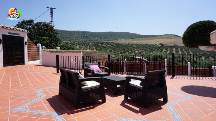 Image No.55-Propriété de pays de 4 chambres à vendre à Iznájar