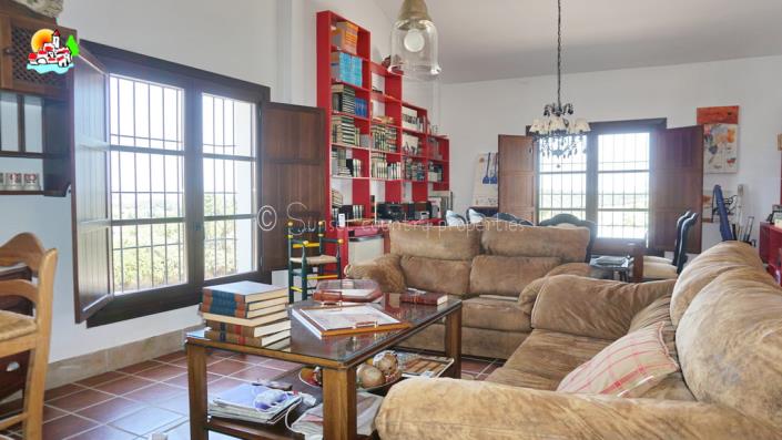 Image No.17-Maison de campagne de 3 chambres à vendre à Archidona