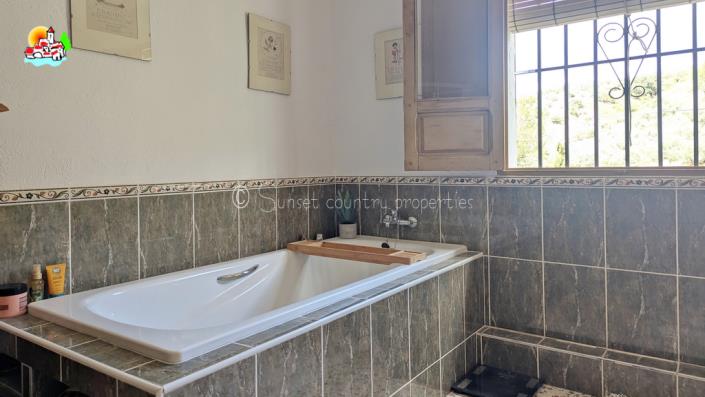 Image No.42-Propriété de pays de 3 chambres à vendre à Iznájar