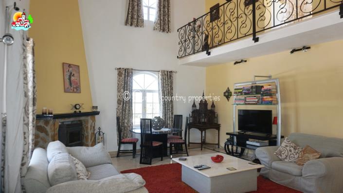 Image No.4-Maison de campagne de 5 chambres à vendre à Iznájar