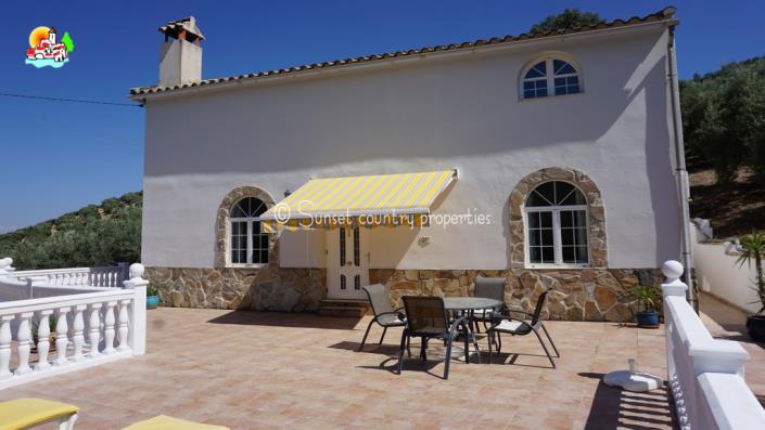 Image No.6-Maison de campagne de 5 chambres à vendre à Iznájar