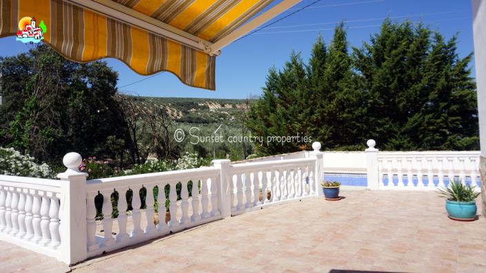 Image No.21-Maison de campagne de 5 chambres à vendre à Iznájar