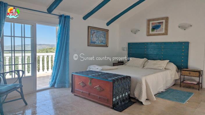 Image No.23-Maison de campagne de 5 chambres à vendre à Iznájar