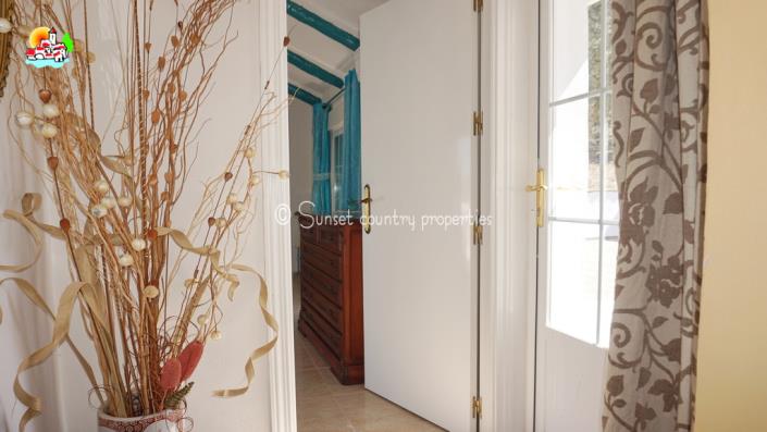 Image No.29-Maison de campagne de 5 chambres à vendre à Iznájar