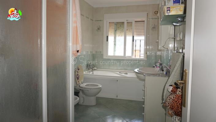 Image No.15-Propriété de pays de 5 chambres à vendre à Iznájar