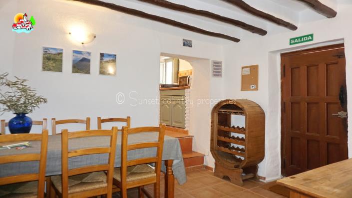 Image No.14-Maison de campagne de 5 chambres à vendre à Iznájar