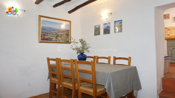 Image No.20-Maison de campagne de 5 chambres à vendre à Iznájar