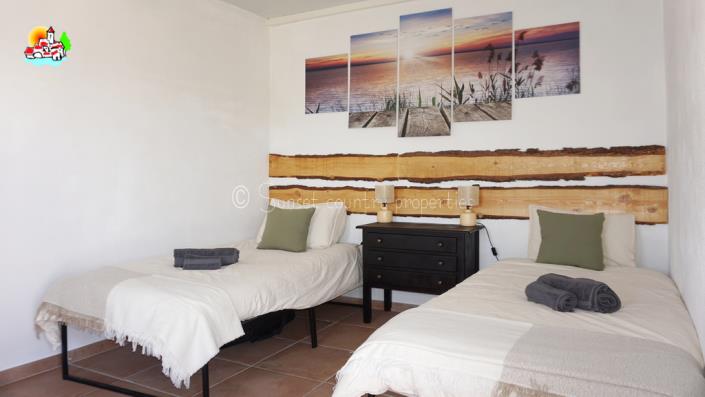 Image No.48-Maison de campagne de 5 chambres à vendre à Iznájar