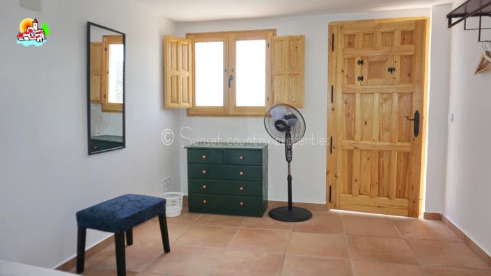 Image No.53-Maison de campagne de 5 chambres à vendre à Iznájar