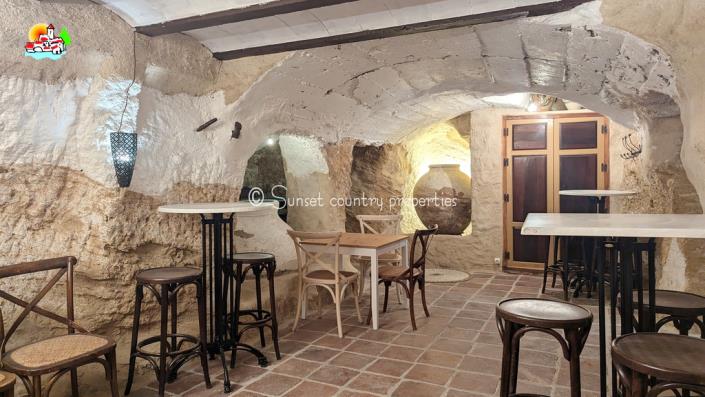 Image No.5-Maison de ville de 7 chambres à vendre à Cordoue