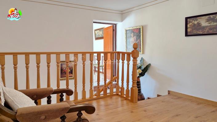 Image No.36-2 Bed Townhouse for sale