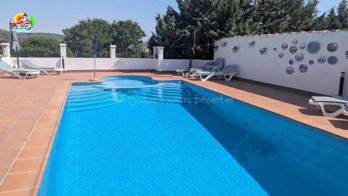 Image No.44-Propriété de pays de 6 chambres à vendre à Archidona