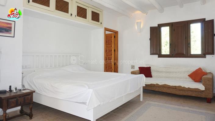 Image No.27-Propriété de pays de 6 chambres à vendre à Iznájar