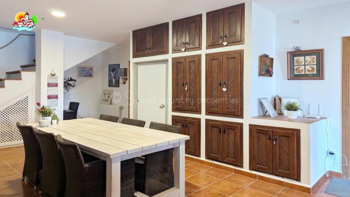 Image No.11-Propriété de pays de 9 chambres à vendre à Iznájar