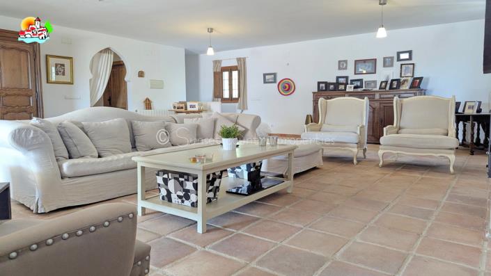 Image No.22-Propriété de pays de 9 chambres à vendre à Iznájar