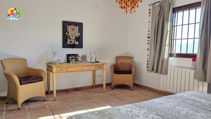 Image No.28-Propriété de pays de 9 chambres à vendre à Iznájar