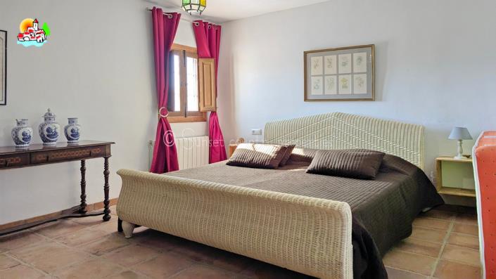 Image No.43-Propriété de pays de 9 chambres à vendre à Iznájar