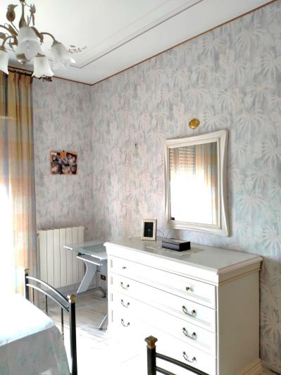 Image No.10-3 Bed Apartment for sale