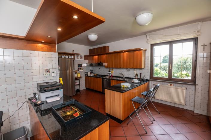 Image No.11-5 Bed Mansion for sale