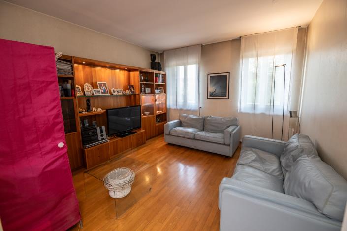 Image No.34-5 Bed Mansion for sale