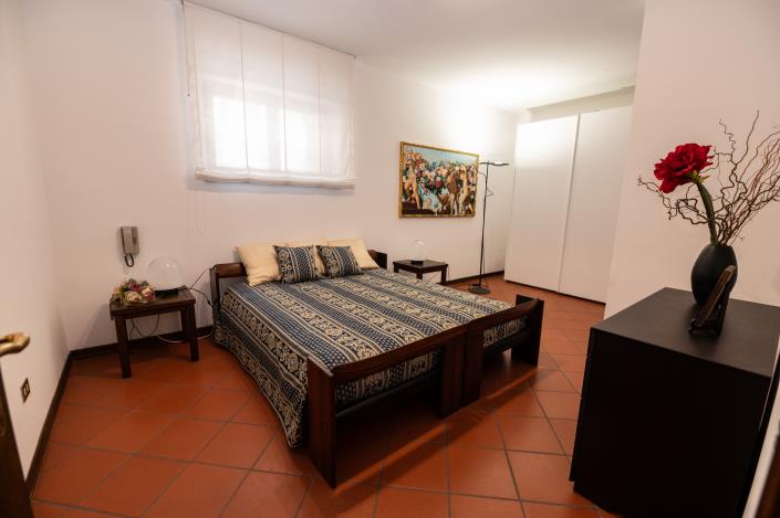 Image No.37-5 Bed Mansion for sale