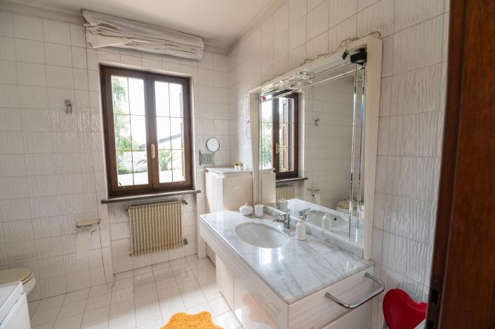 Image No.45-5 Bed Mansion for sale