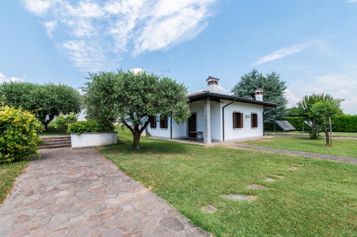 Image No.56-5 Bed Mansion for sale