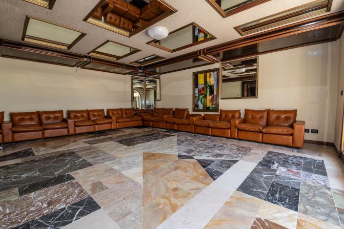 Image No.13-6 Bed Mansion for sale