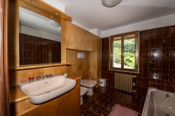 Image No.21-6 Bed Mansion for sale