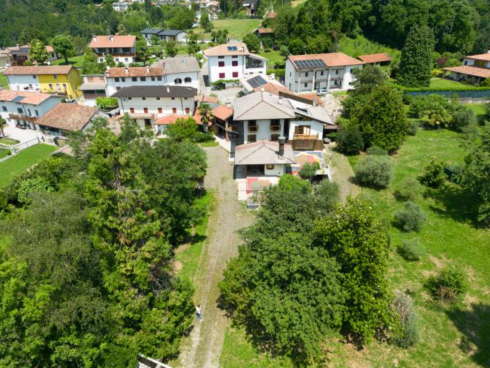 Image No.42-6 Bed Mansion for sale