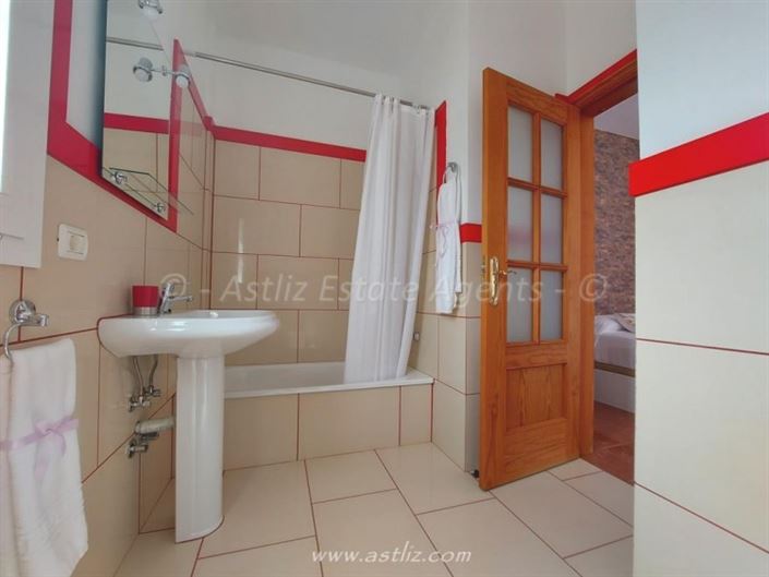 Image No.20-Villa de 4 chambres à vendre à Playa Paraiso