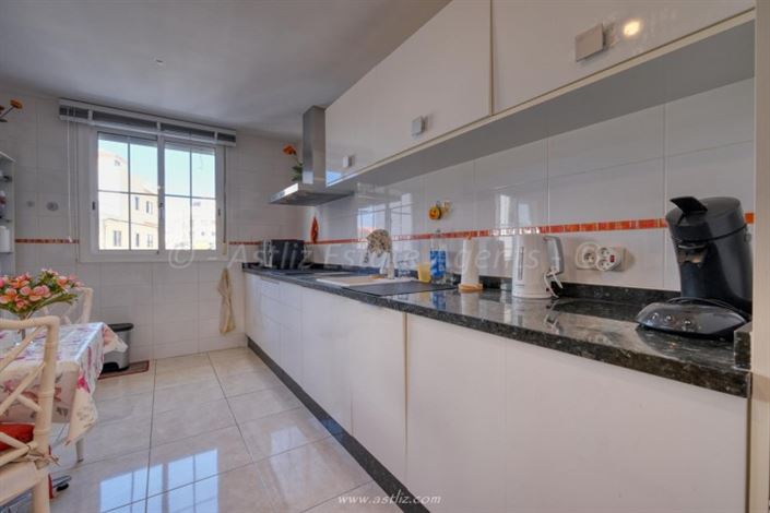 Image No.20-2 Bed Apartment for sale