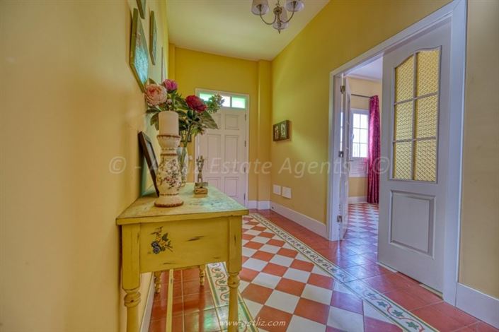 Image No.33-5 Bed Villa for sale