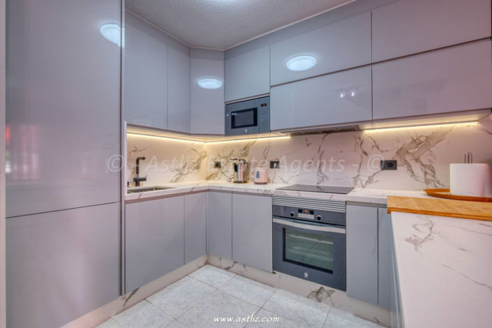 Image No.23-2 Bed Apartment for sale