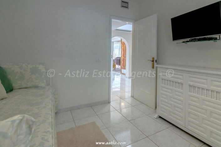 Image No.22-5 Bed Villa for sale
