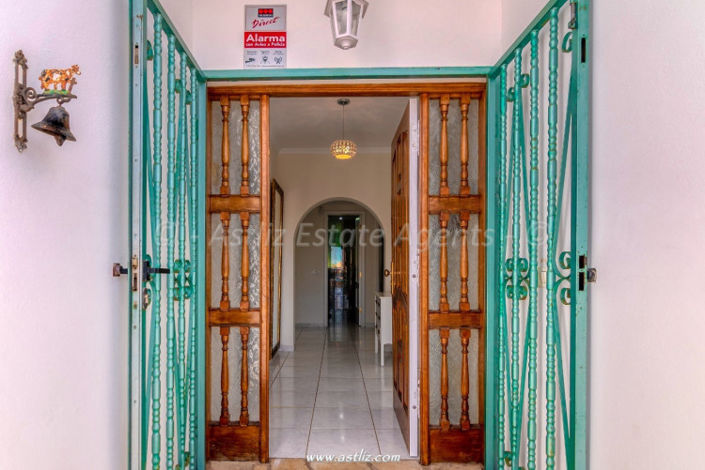 Image No.6-5 Bed Villa for sale