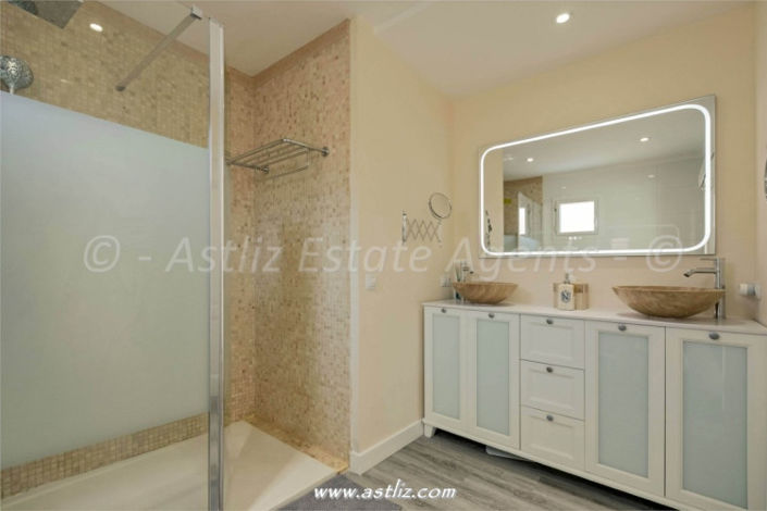 Image No.22-Villa de 4 chambres à vendre à Puerto de Santiago