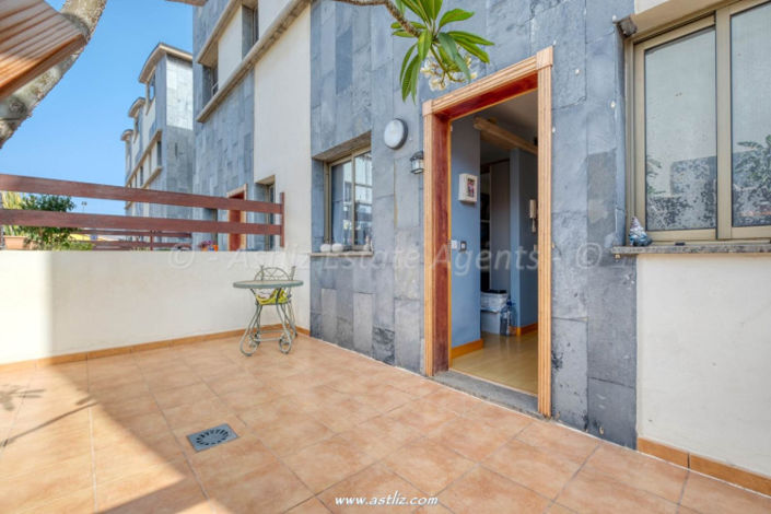 Image No.3-Villa de 4 chambres à vendre à Guargacho